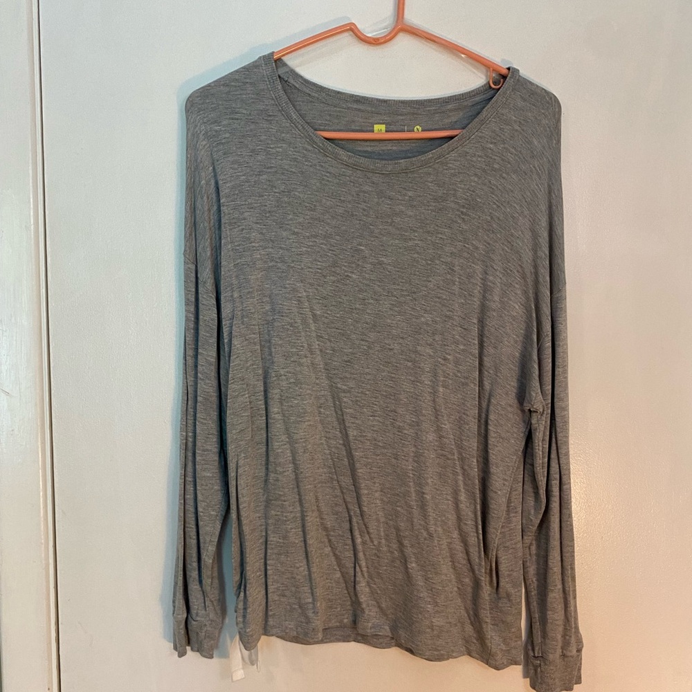 Xersion women’s medium grey tshirt batwing dolman side ties athleisure gym
